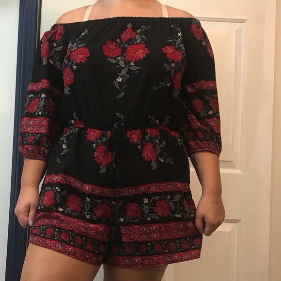 Forever 21 romper - Picture 1 of 3